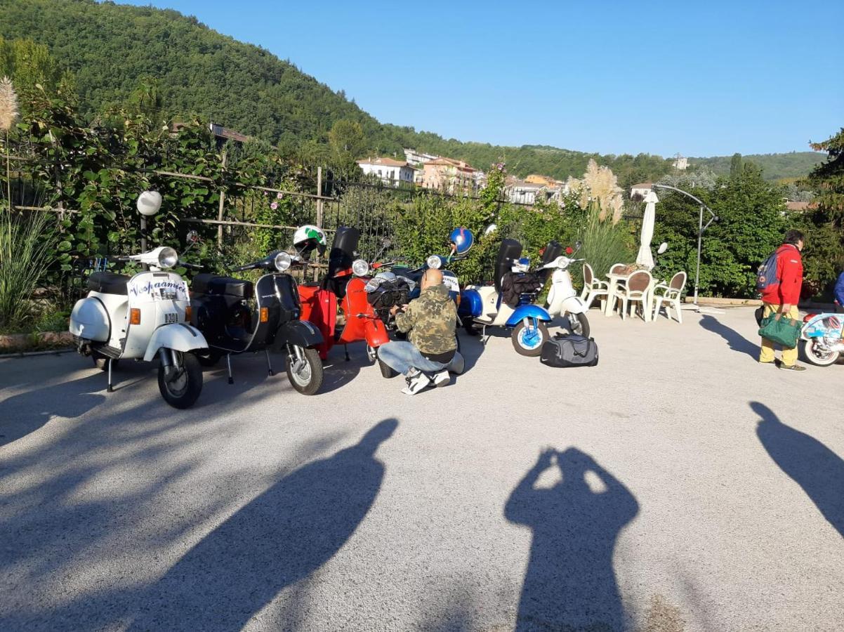 Villa Le Stanze Di Bacco Cagnano Amiterno Exterior foto