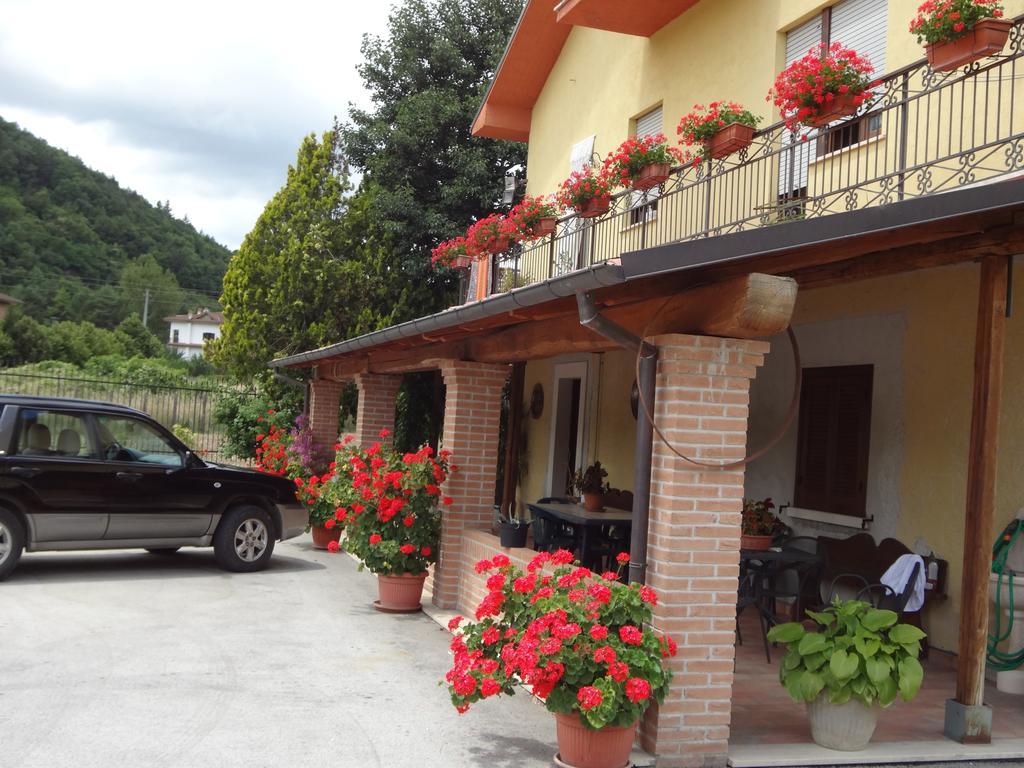 Villa Le Stanze Di Bacco Cagnano Amiterno Exterior foto