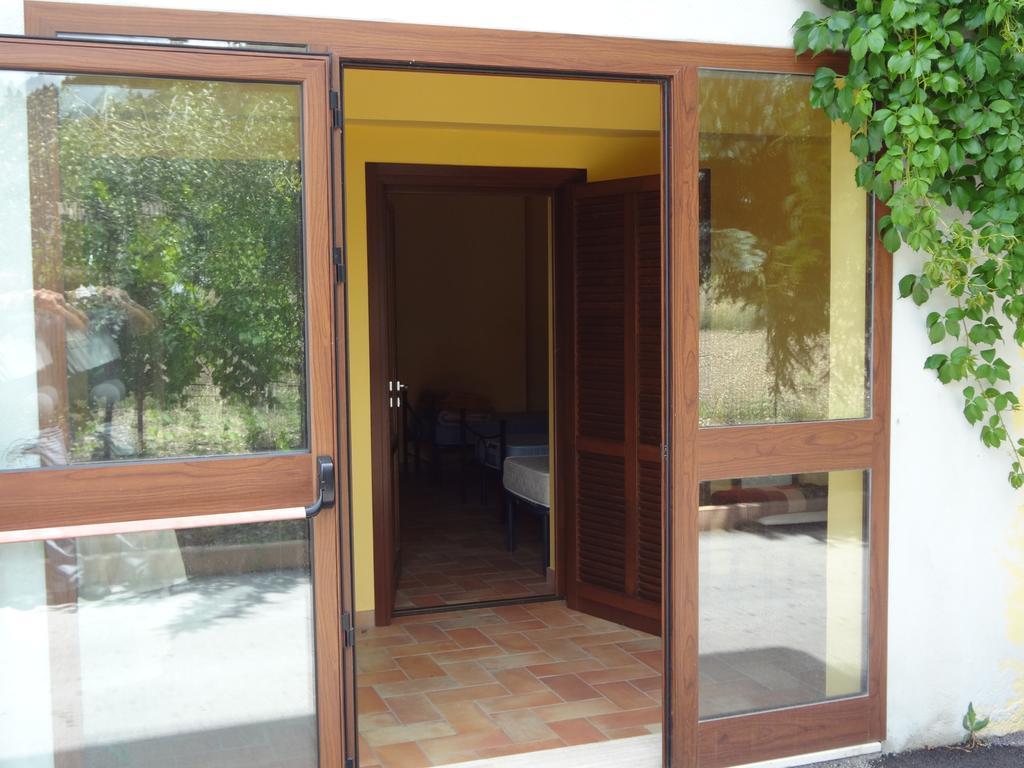 Villa Le Stanze Di Bacco Cagnano Amiterno Habitación foto