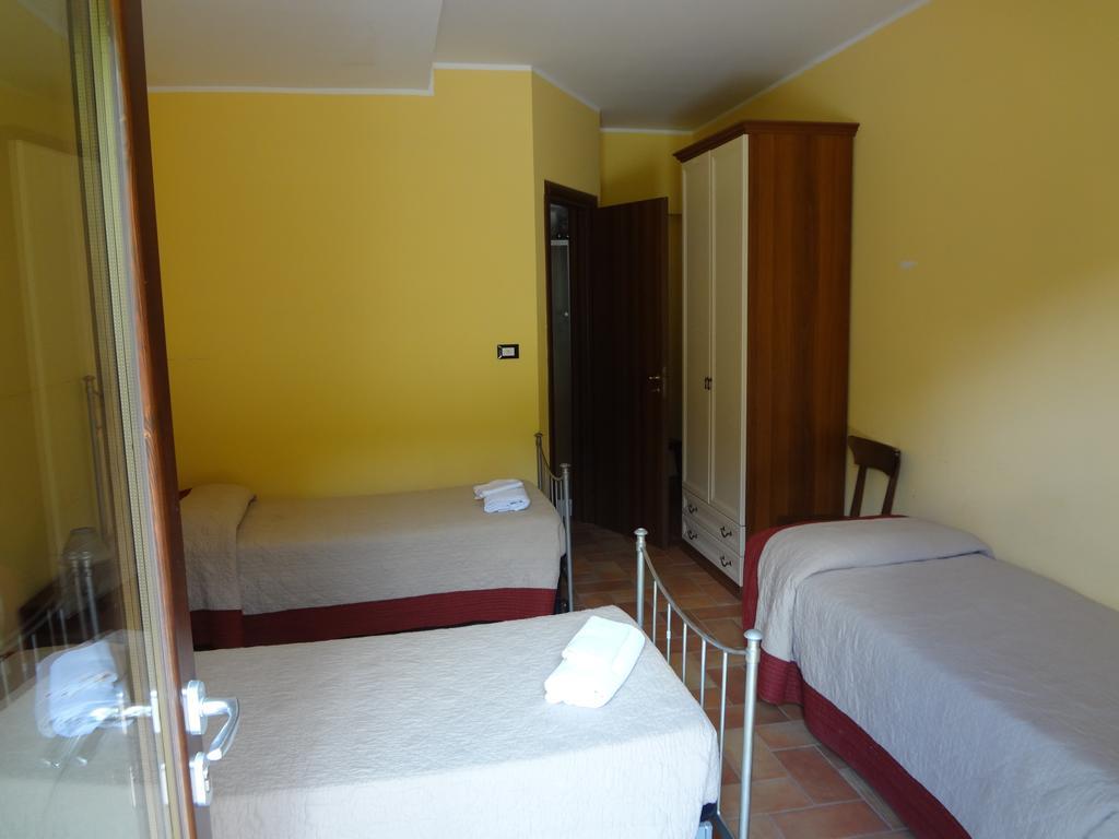 Villa Le Stanze Di Bacco Cagnano Amiterno Habitación foto